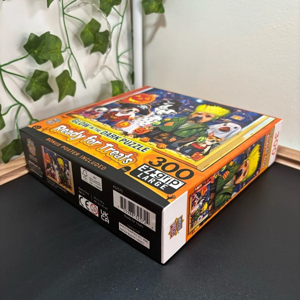 Ready for Treat 300 Piece Glow in the Dark Jigsaw Puzzle - Picture 4 of 7